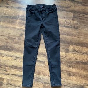 American Eagle black jeggings